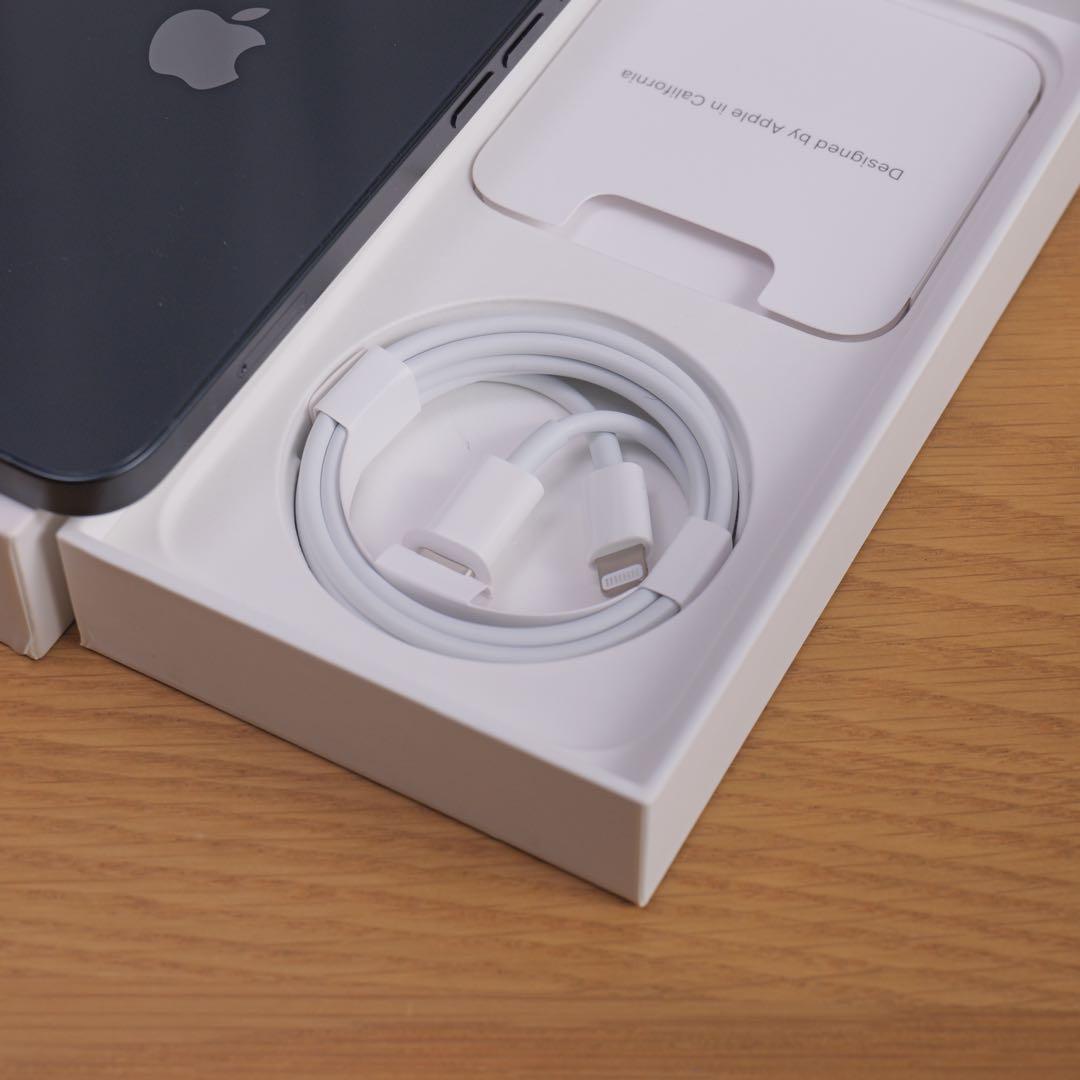 Apple iPhone 13 ミッドナイト 本体