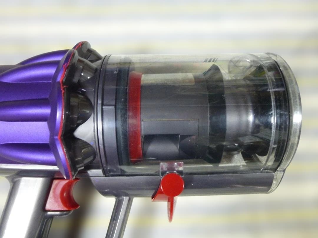 年始の大掃除に　ダイソンSV18　動作確認済み本体　キズの少ない並品　エコ42分