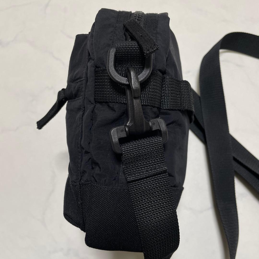 STONE  ECONYLショルダーバッグ BLACK