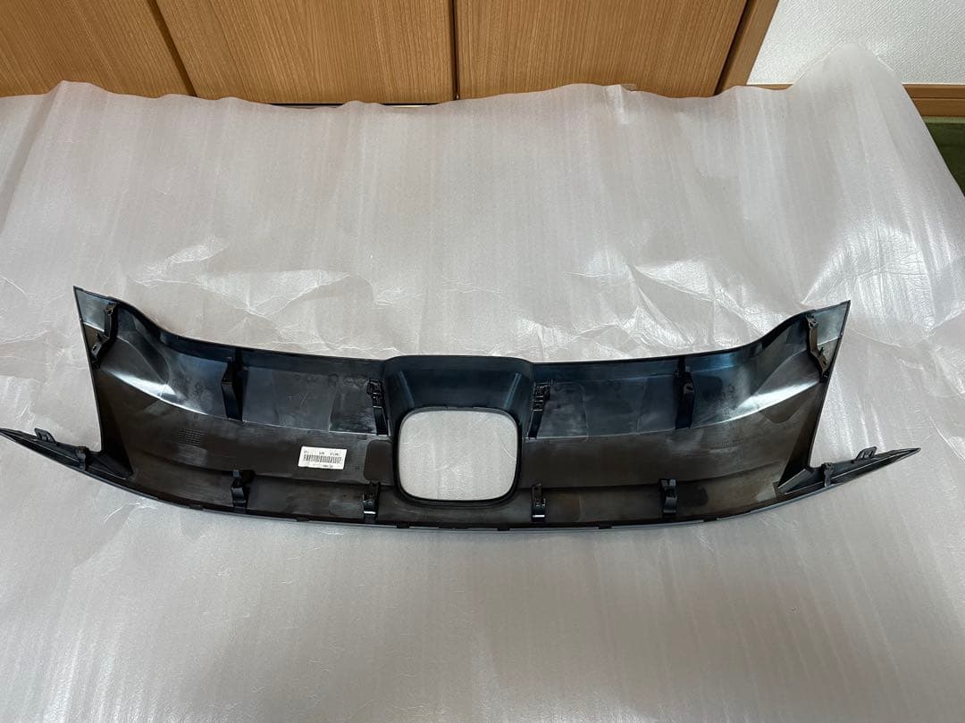 ステップワゴンスパーダ　RP3前期用　純正グリル