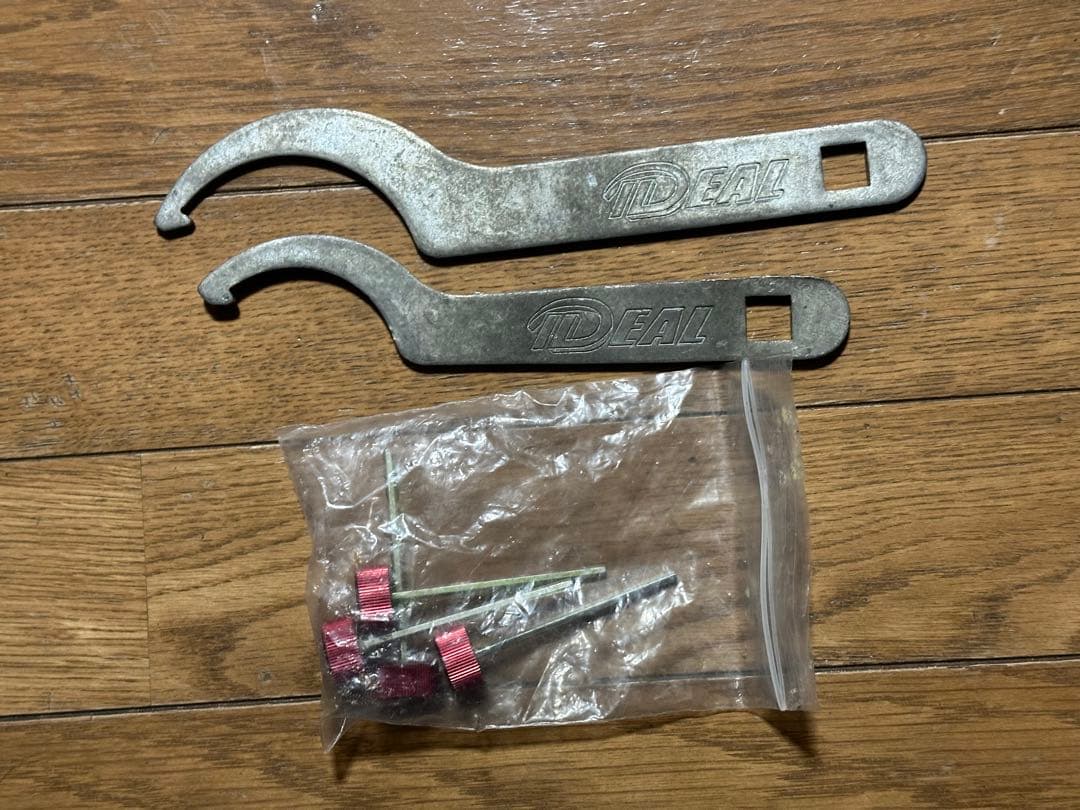 IDEAL ハイパーフット車高調　マークX クラウン GS