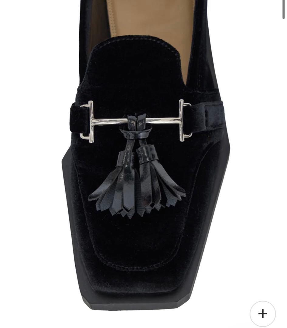 アメリUND ANGULAR SOLE TASSEL LOAFERブラックL