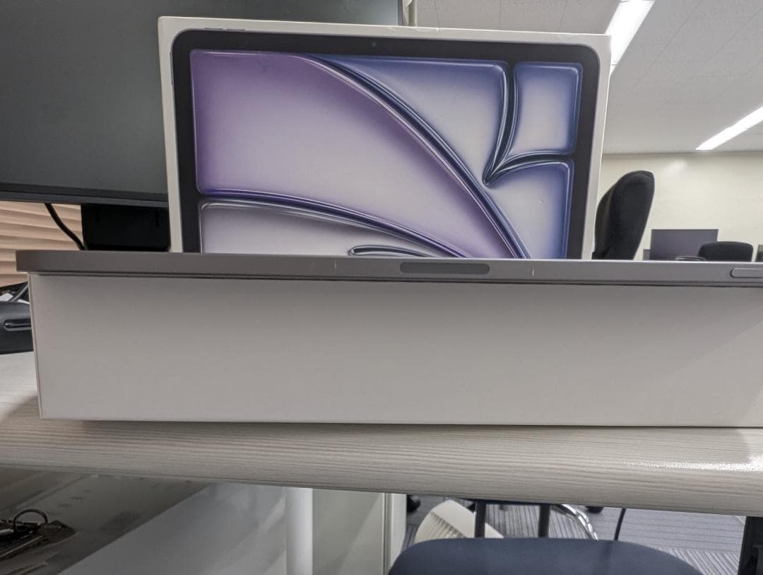 11インチiPad Air (M3) 256GB スペースグレー