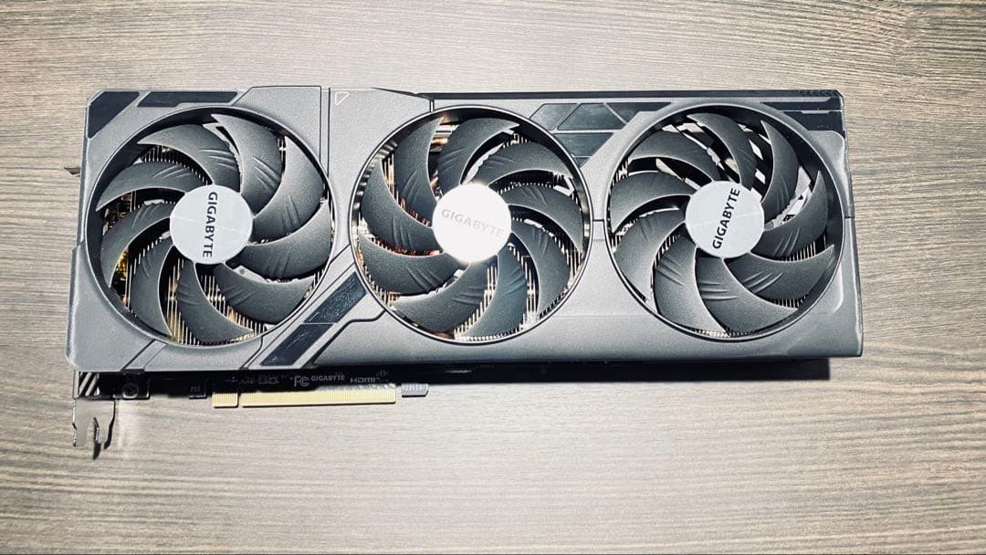 グラフィックボード・グラボ・ビデオカード GIGABYTE GEFORCE RTX 4080 SUPER