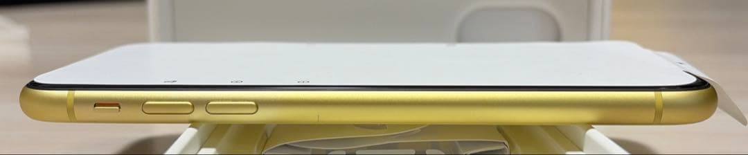 Apple iPhone 11 本体 イエロー 箱無し