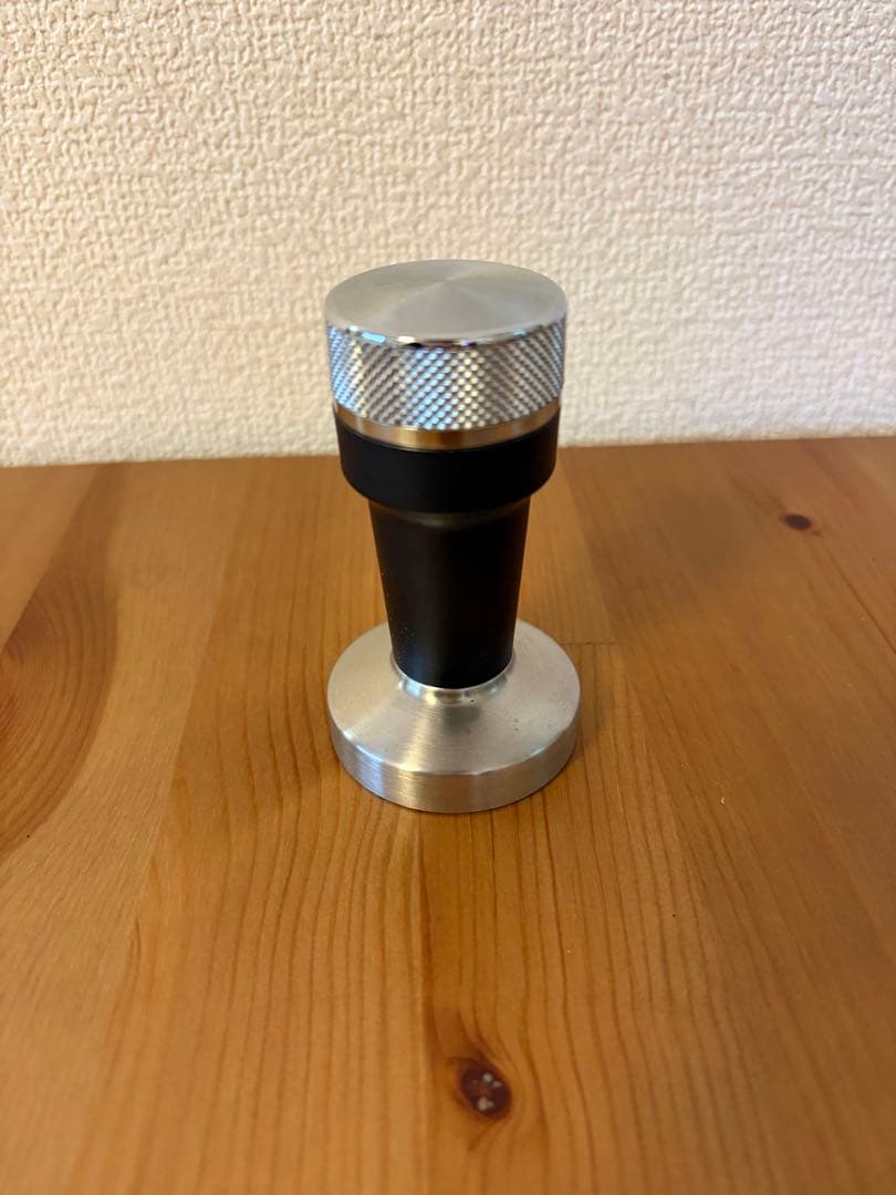 デロンギ　エスプレッソメーカー デディカ アルテ EC885J-BG