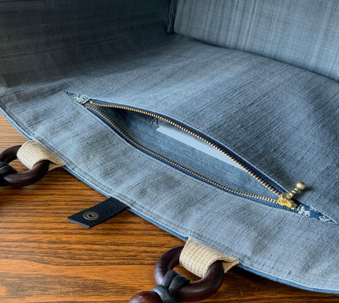 A4サイズ対応　紬帯　白菊の花　リメイク　江戸打紐ハンドルバッグ