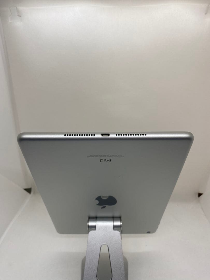 iPad 第6世代 32GB 本体 ZJF8K