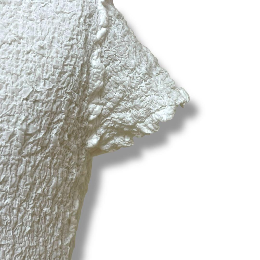 ISSEY MIYAKE me シャーリングカットソー 白　ワッフルプリーツ