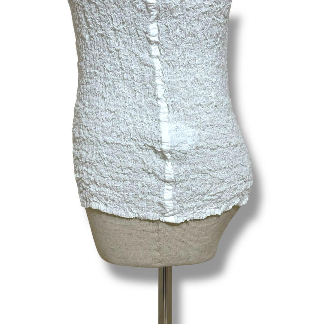 ISSEY MIYAKE me シャーリングカットソー 白　ワッフルプリーツ