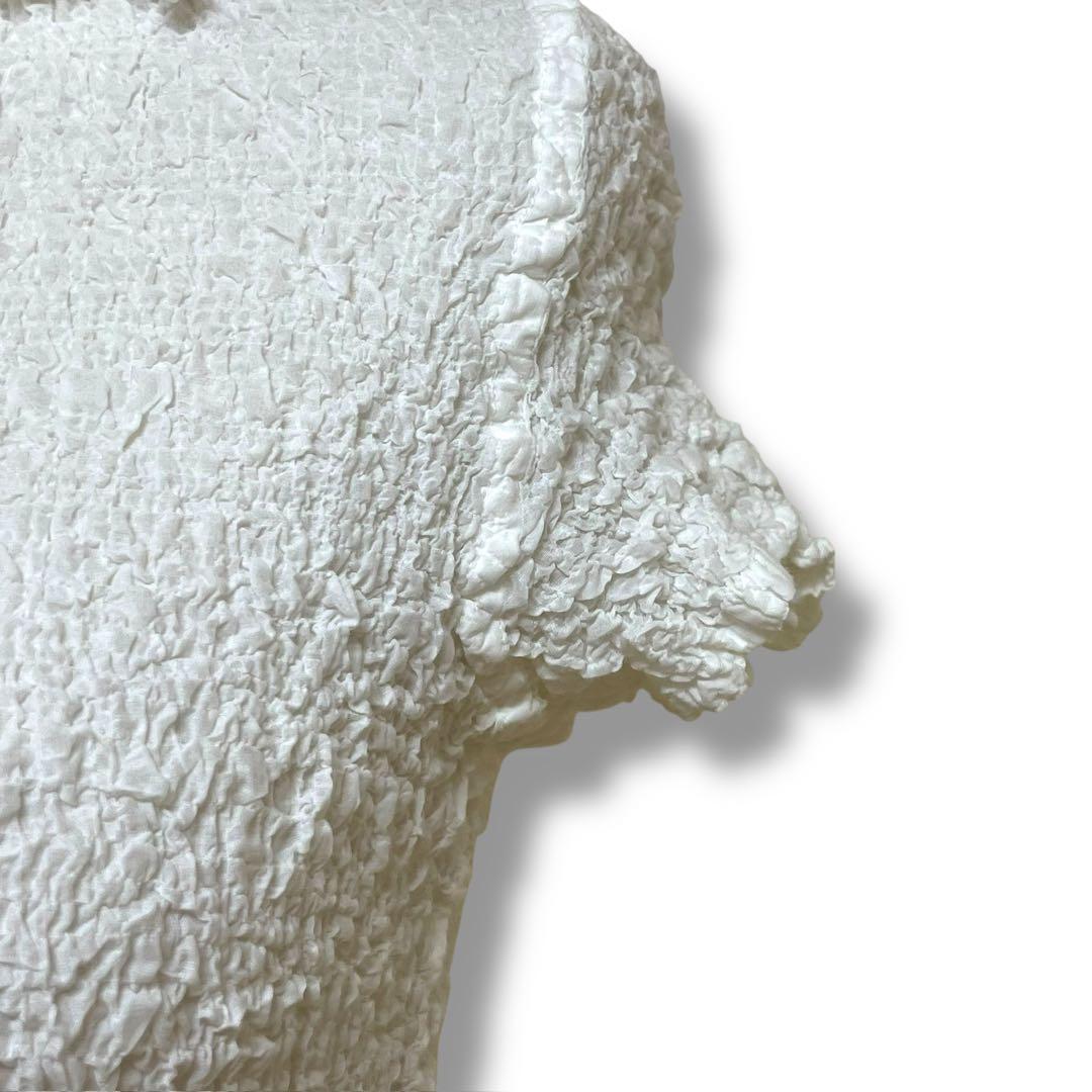 ISSEY MIYAKE me シャーリングカットソー 白　ワッフルプリーツ
