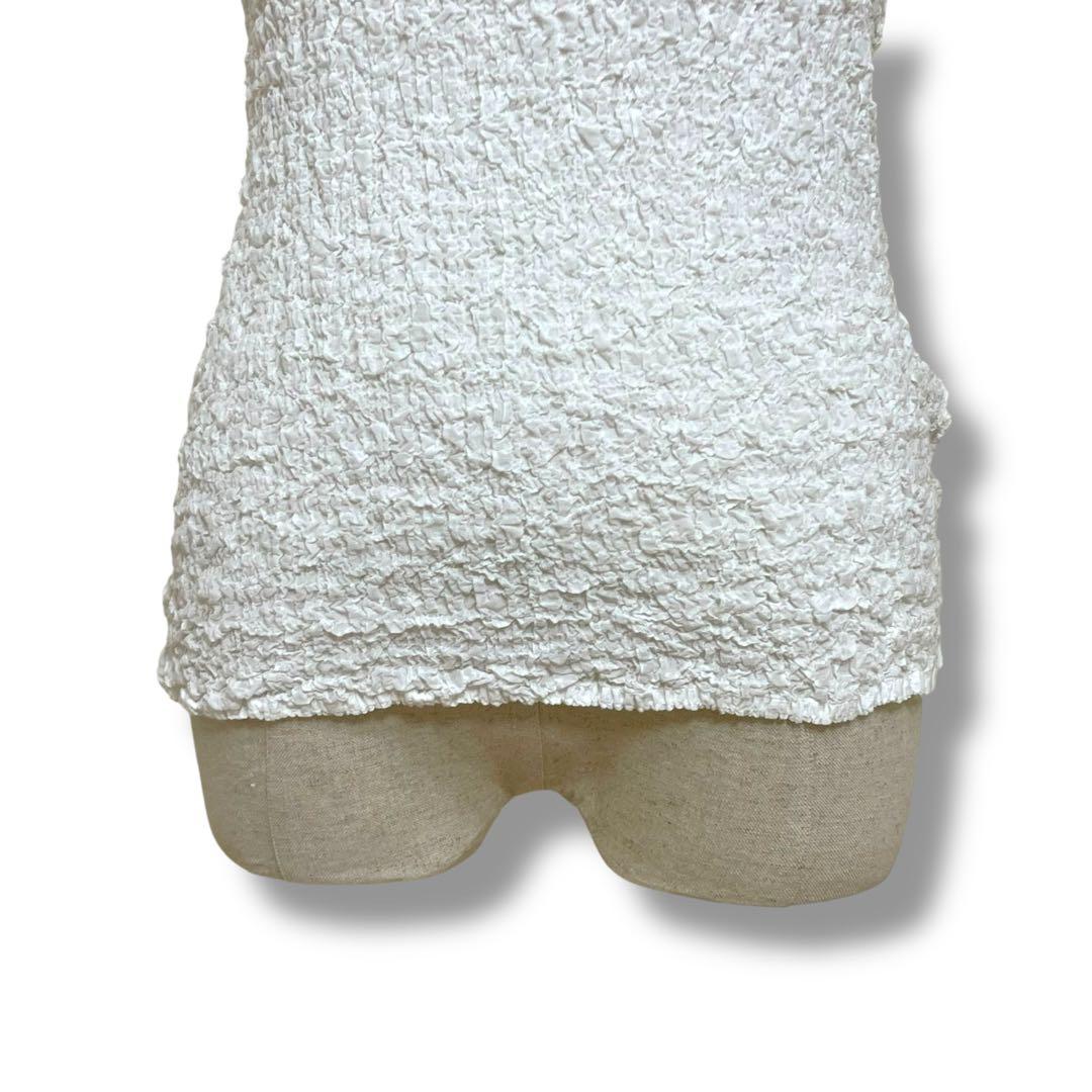 ISSEY MIYAKE me シャーリングカットソー 白　ワッフルプリーツ