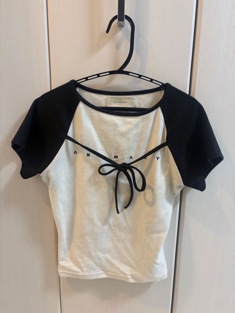 ANDMARY Tシャツ