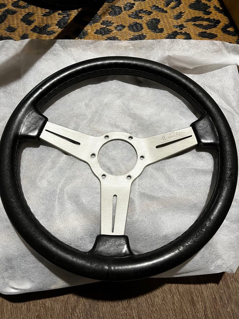 E.Nardi ステアリングホイール