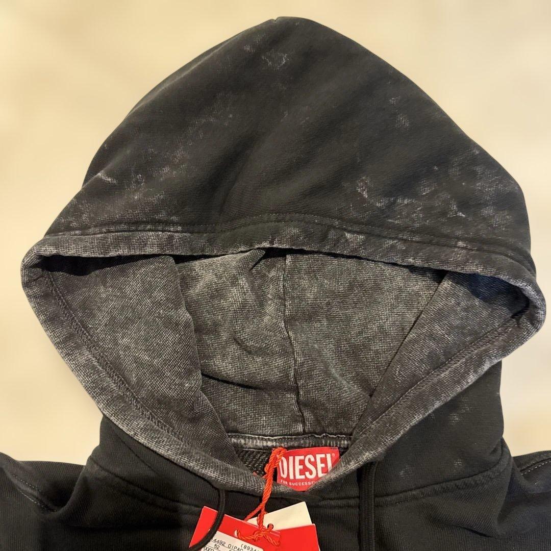 ⭐️新品⭐️ ✴︎タグ付✴︎ diesel ディーゼル　パーカー