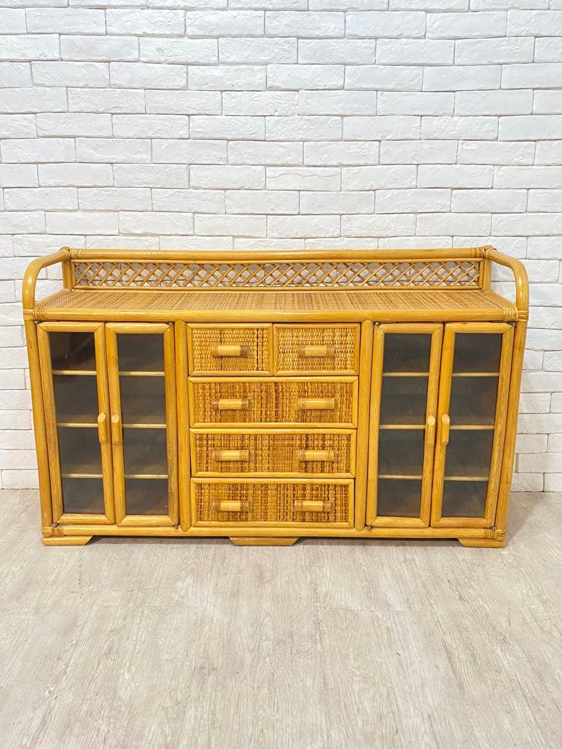 【東京都23区配送無料】ビンテージ　ラタン　チェスト　棚　サイドボード　収納　籠