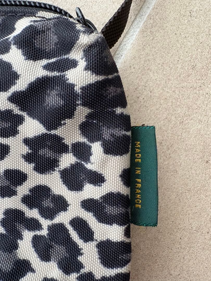 エルベシャプリエ 2885F ナイロン舟型ショルダーバッグS パンサーブラン