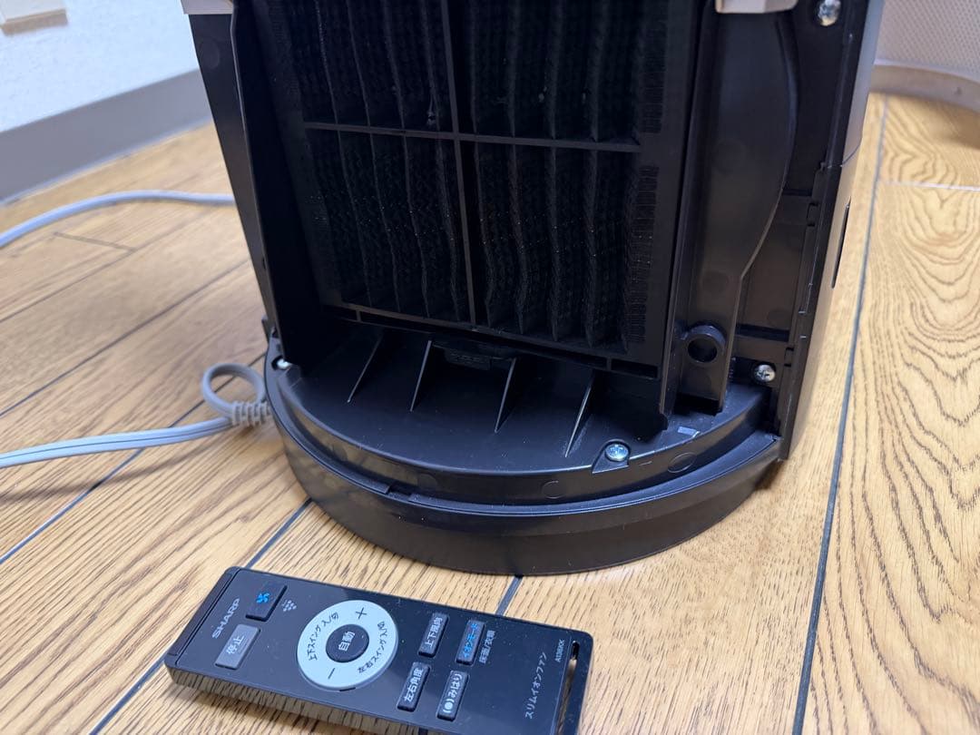 2022年製 シャープ スリムイオン ファンヒーターJTH1 HOT＆COOL