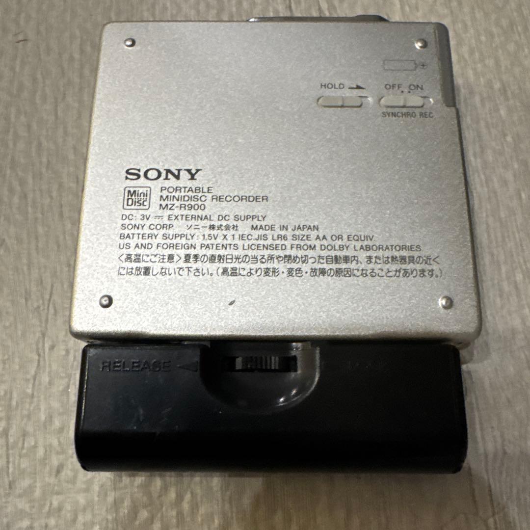 SONY MDウォークマン MZ-R900 シルバー　電池ケース＆リモコン付
