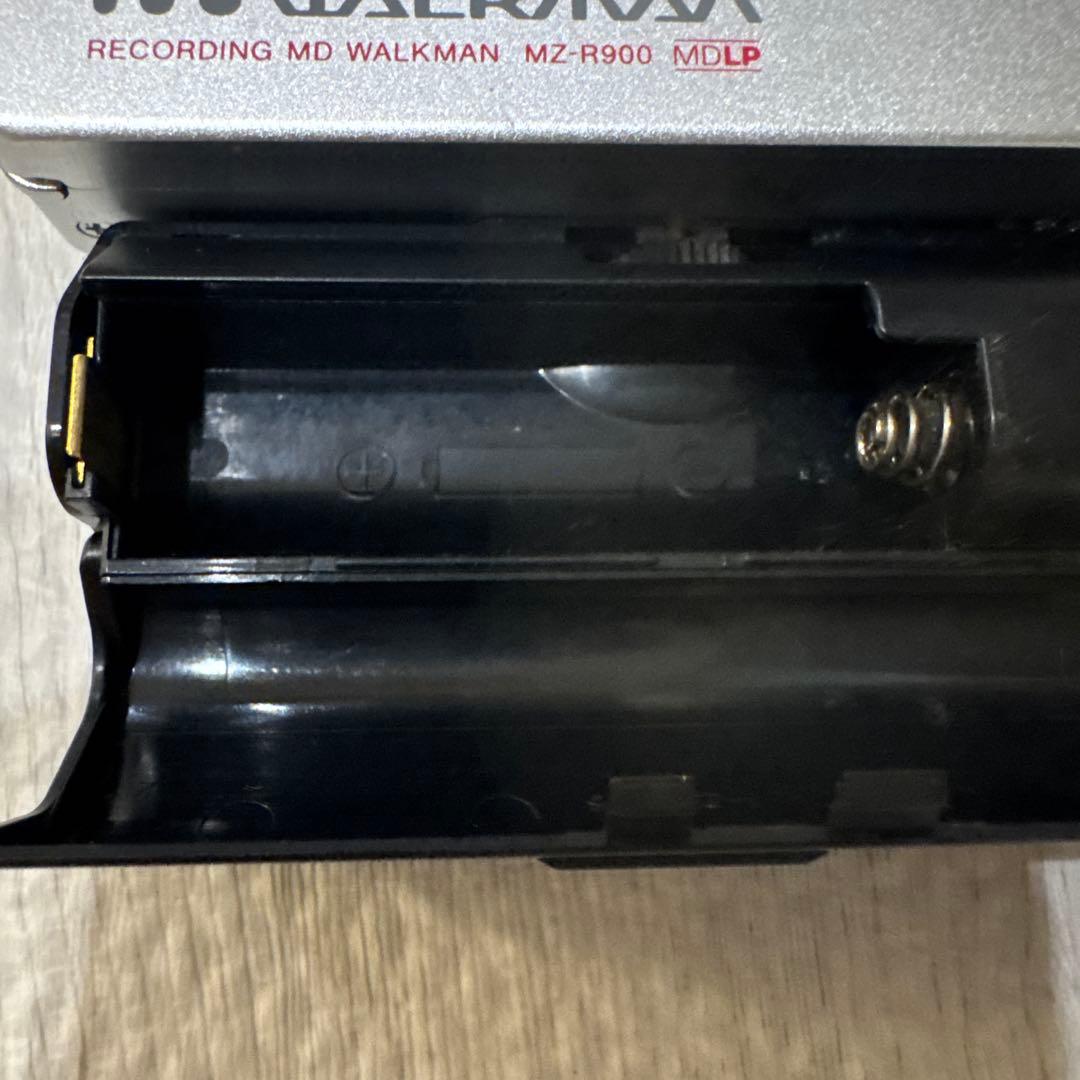 SONY MDウォークマン MZ-R900 シルバー　電池ケース＆リモコン付