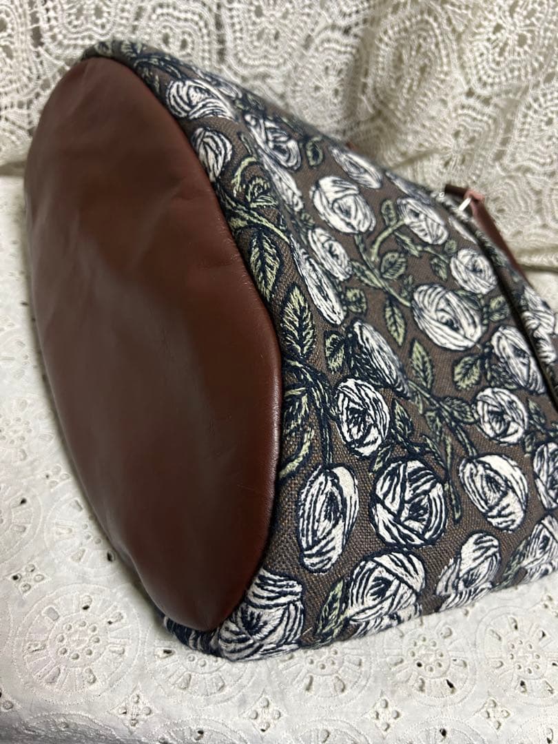 専用　ミナペルホネンハンドメイド　rosyブラウン 本革持ち手，楕円底トートL