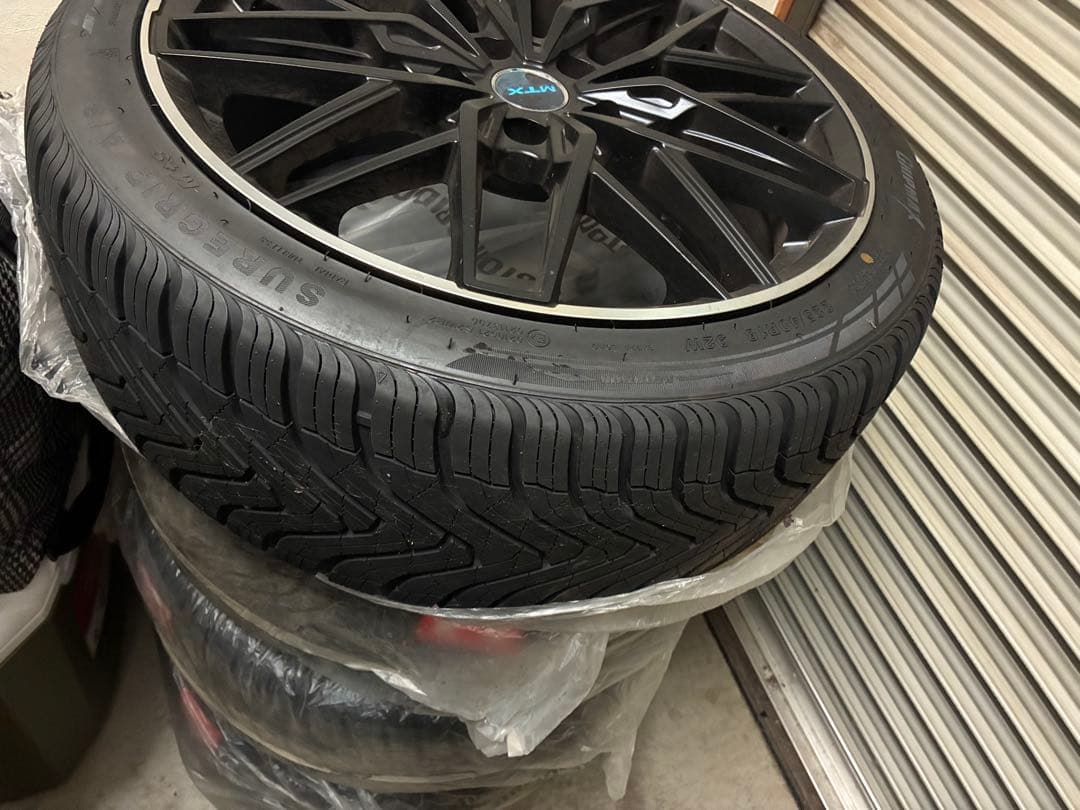 【新品に近い】18インチオールシーズンタイヤホイールセットBMW1シリーズF40