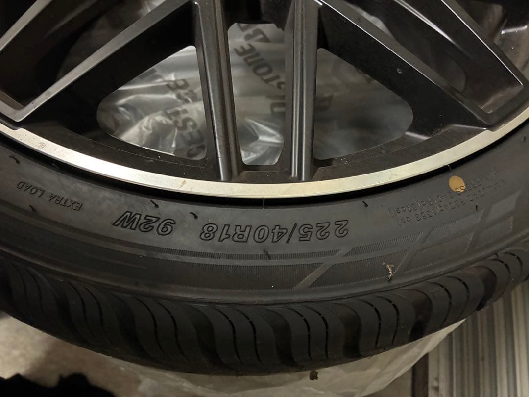 【新品に近い】18インチオールシーズンタイヤホイールセットBMW1シリーズF40