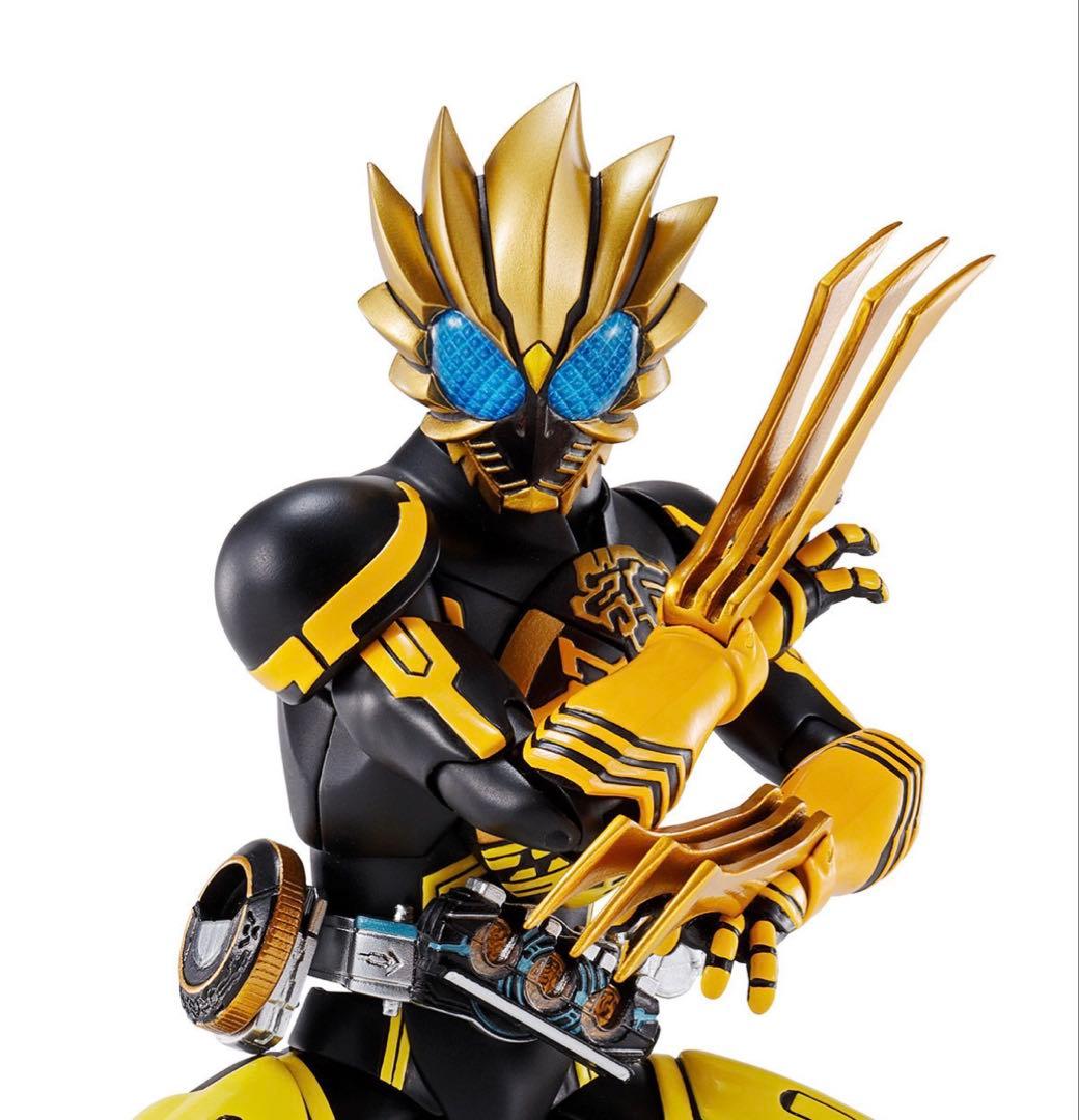 真骨彫製法　仮面ライダーオーズ ラトラーター コンボ　フィギュアーツ　shf