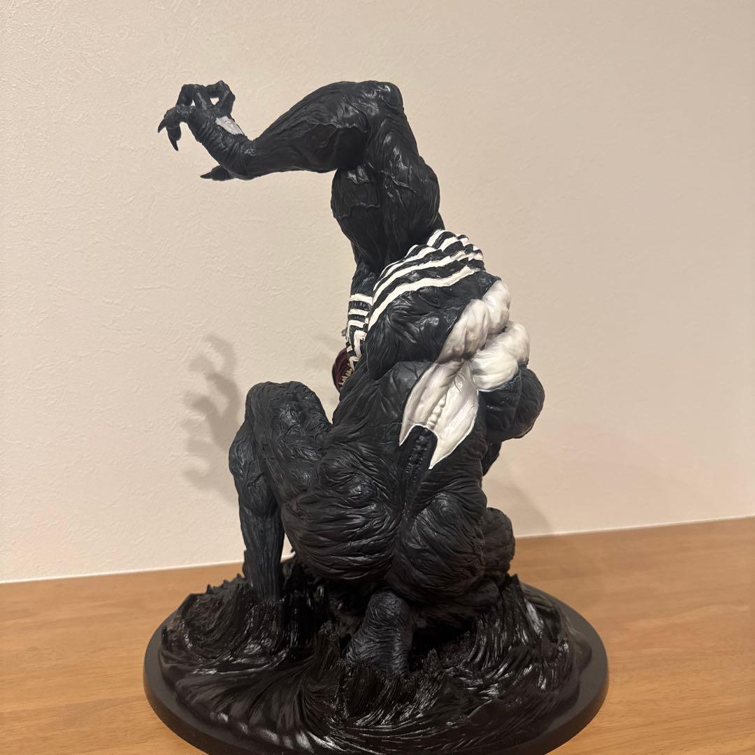 ソフビナル　ヴェノム