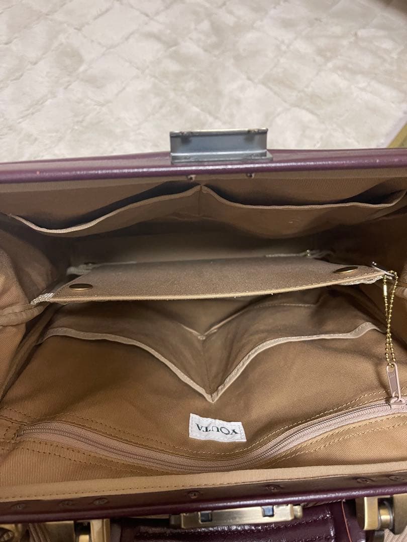 【取置き】バーガンディレザー ビジネスバッグ