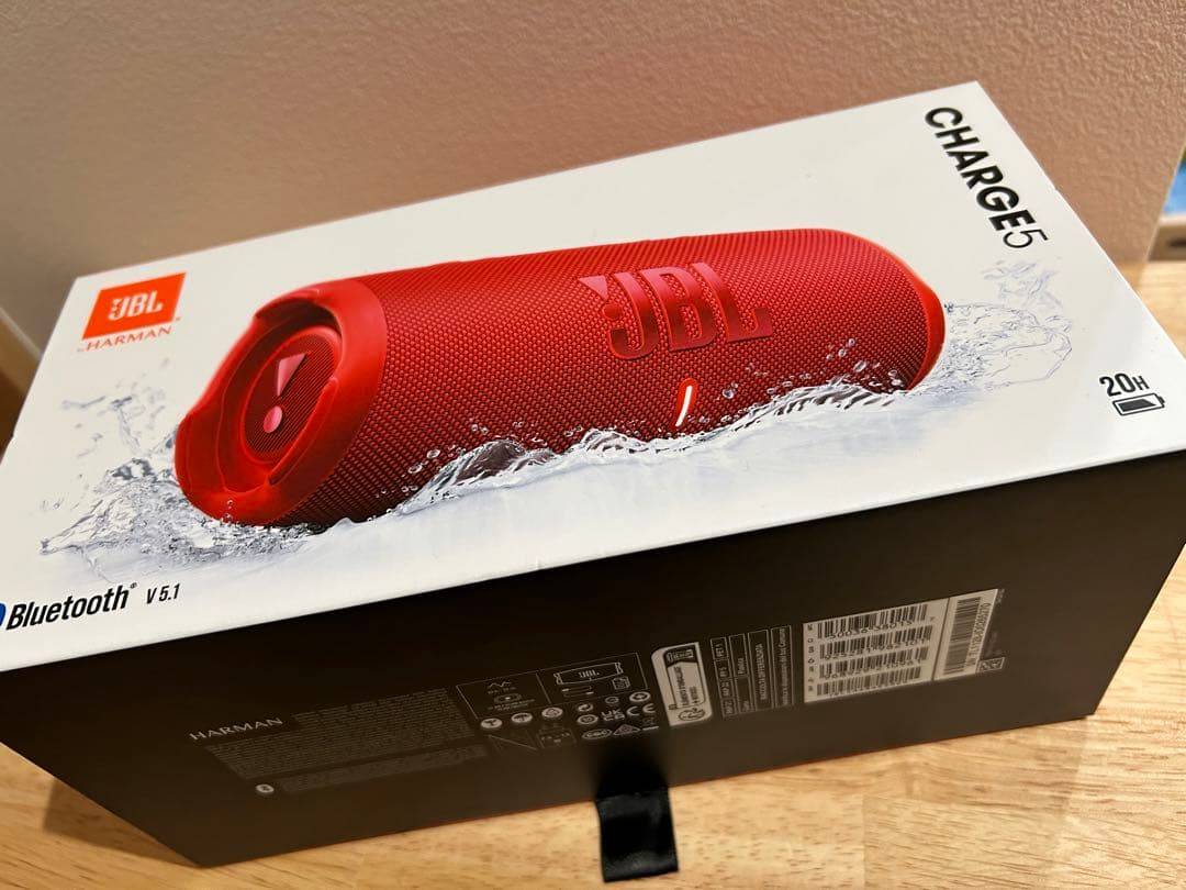 美品　箱付き　JBL Charge 5 ワイヤレススピーカー レッド