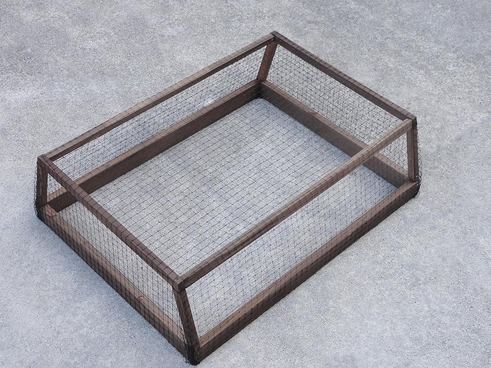 高さのあるビオトープ 40L トロ舟＆木枠セット(3D型防鳥網付き)