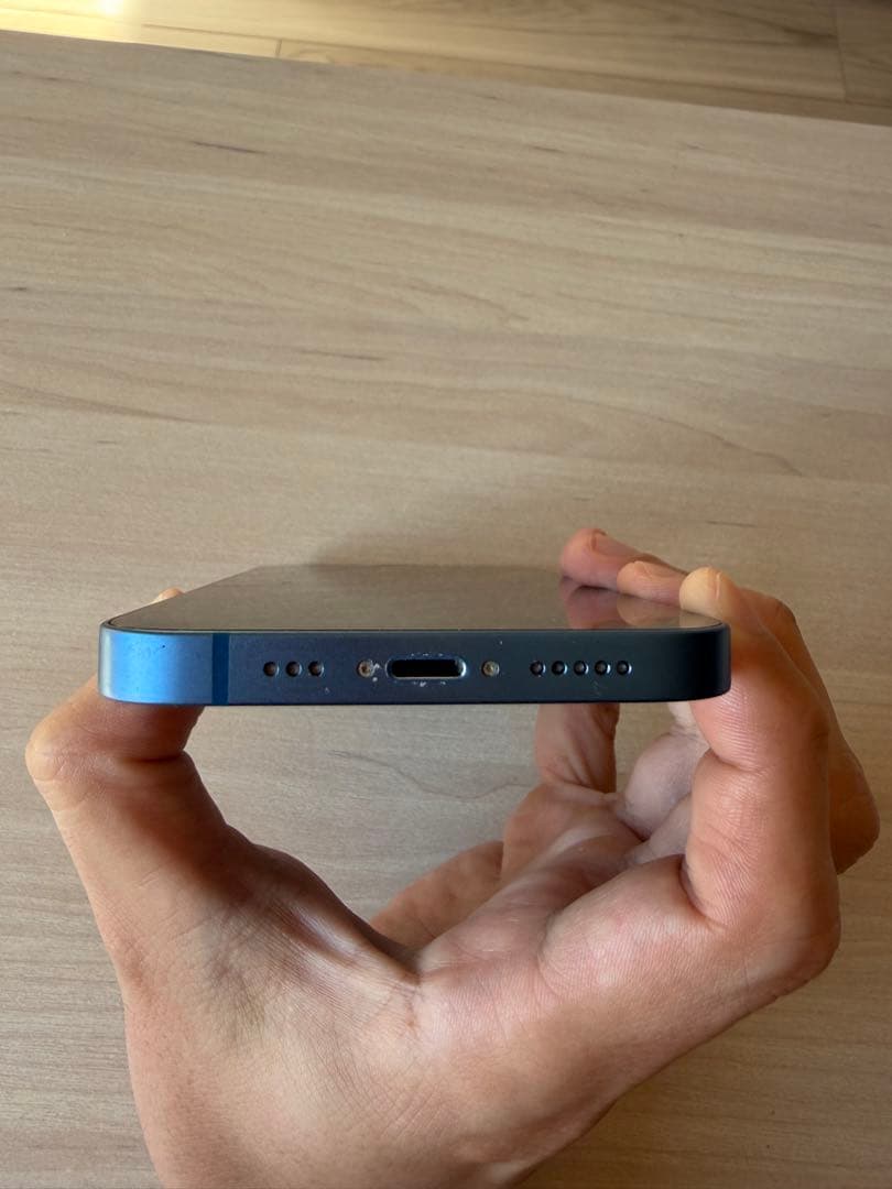 iPhone13 ブルー　修復水没歴なし　即日配送