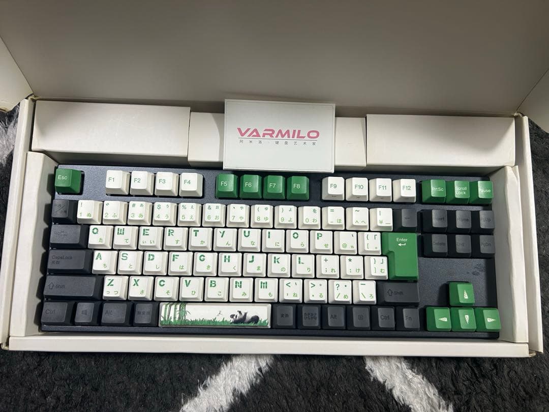Varmilo PANDA メカニカルキーボード ゲーミング　テンキーレス