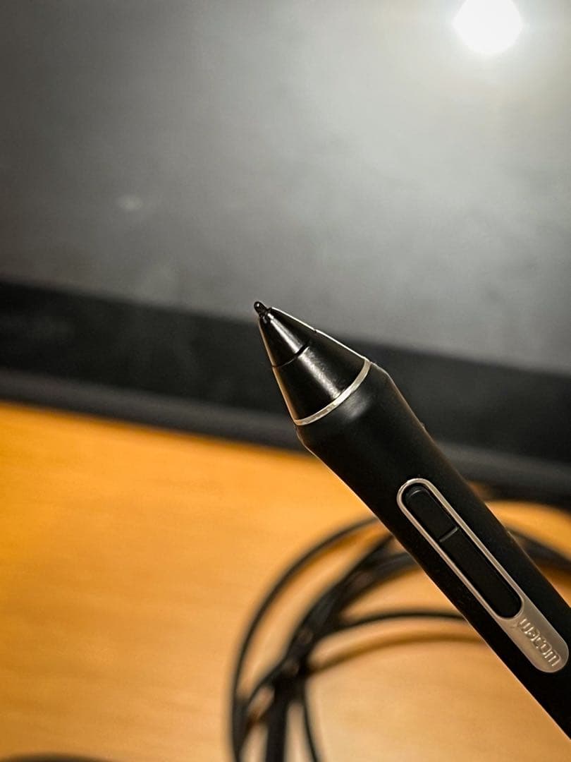 ワコム Wacom Cintiq 22 FHD ブラック DTK2260K1D