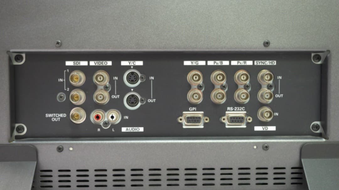 Panasonic 業務用モニター BT-LH2600W 中古品です。