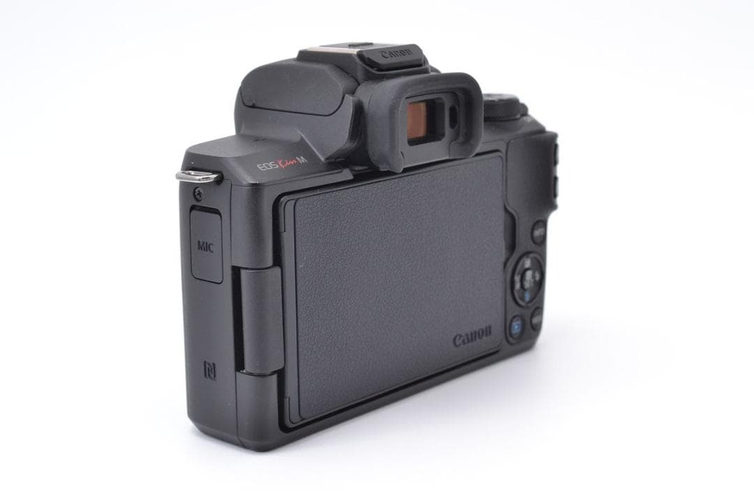 ■ 美品 ■ キャノン　Canon EOS Kiss M レンズキット