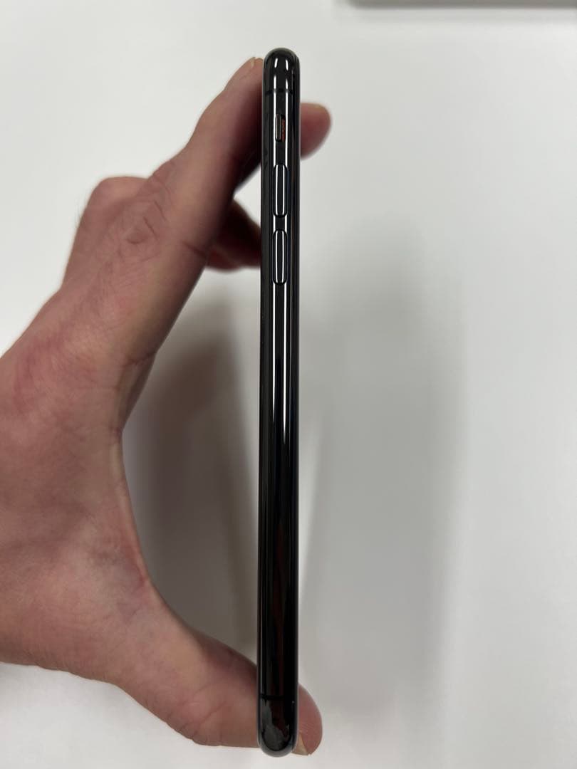 Apple iPhone Xs 256GBスペースグレー 本体