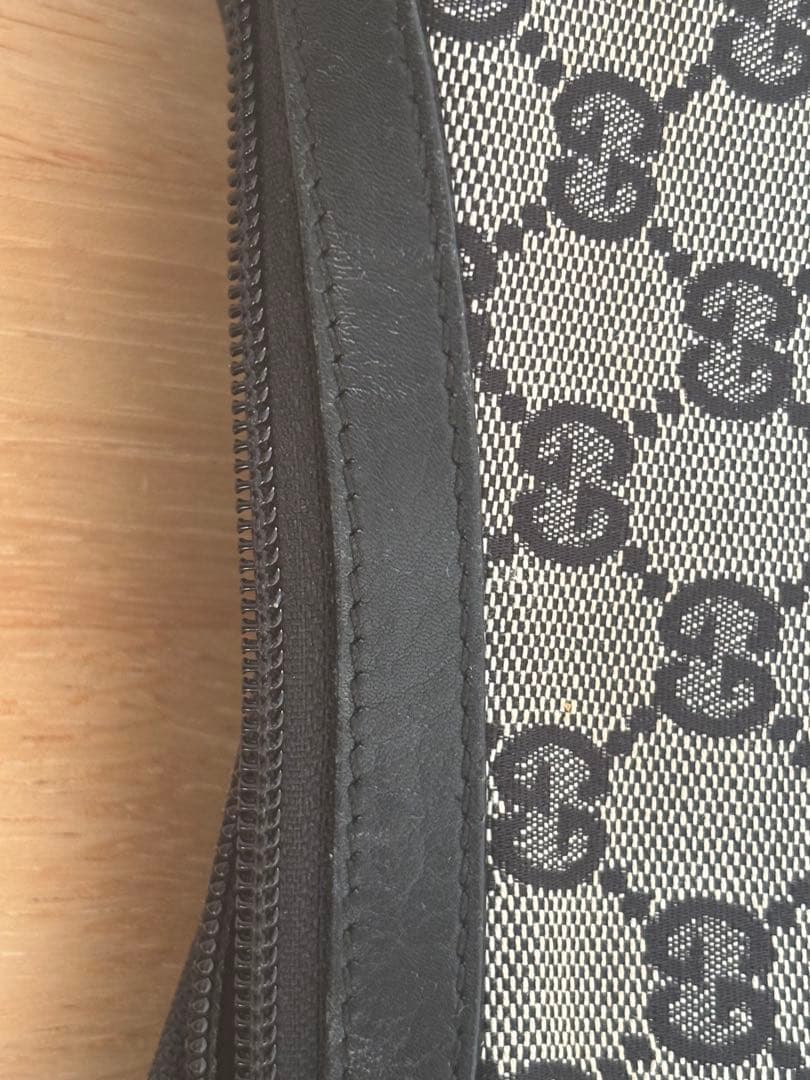 GUCCI GG柄 ショルダーバッグ ワンショルダーショルダーバッグ GG