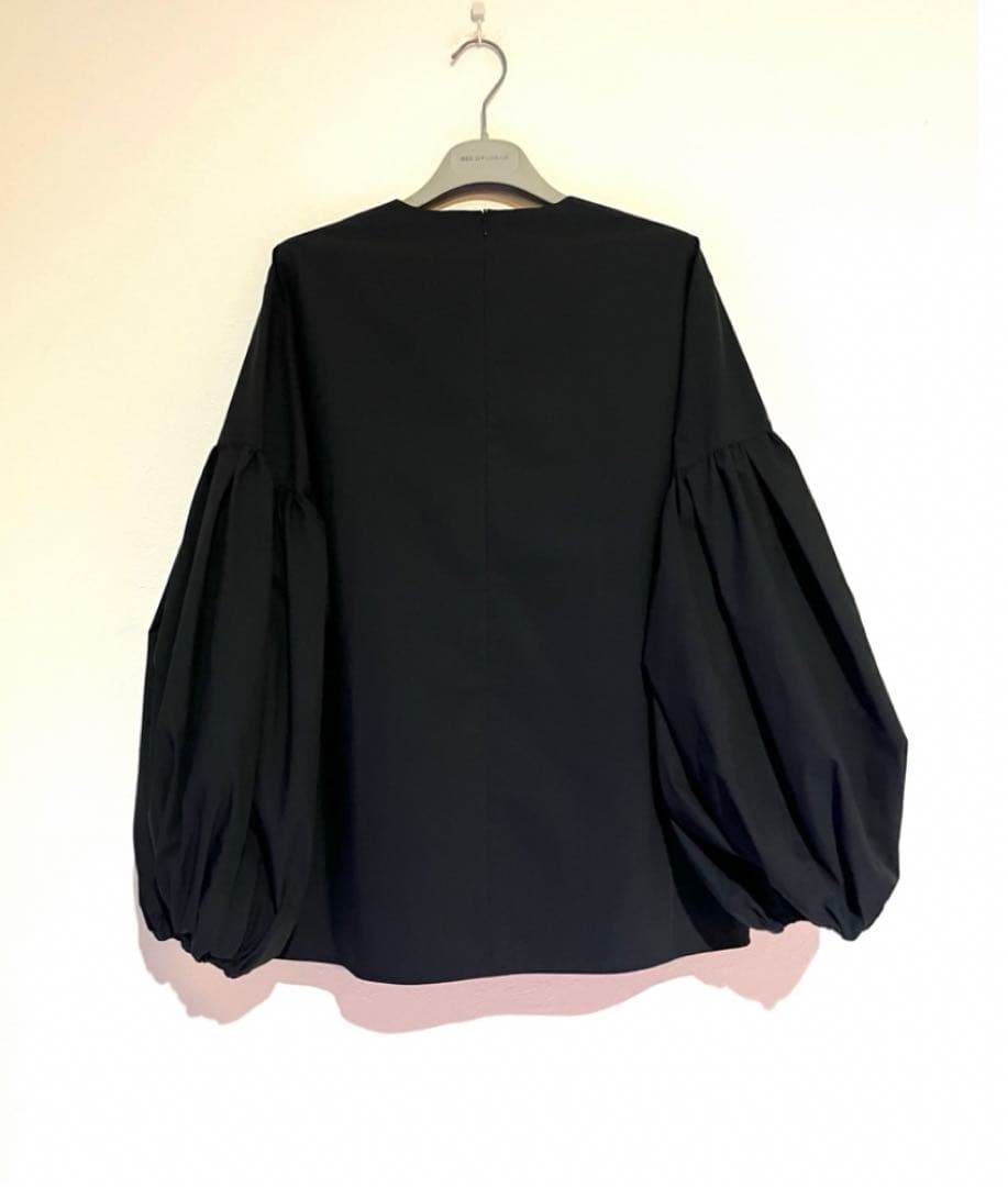 CELERI 2025SS パフスリーブシャツ　黒　ドゥーズィエムクラス