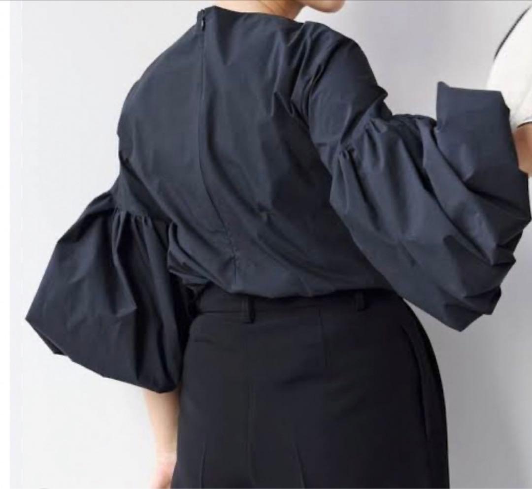 CELERI 2025SS パフスリーブシャツ　黒　ドゥーズィエムクラス