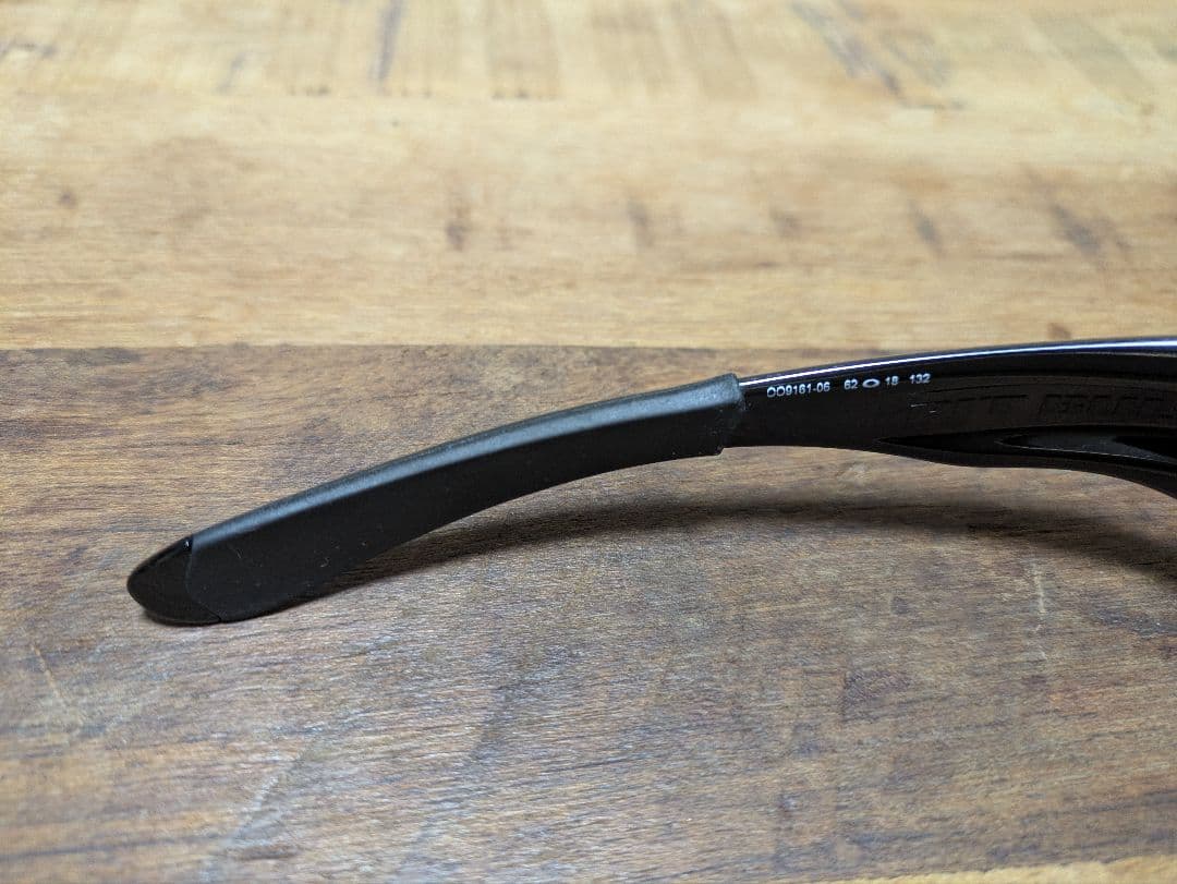 オークリー (Oakley) モデル名: ピットブル