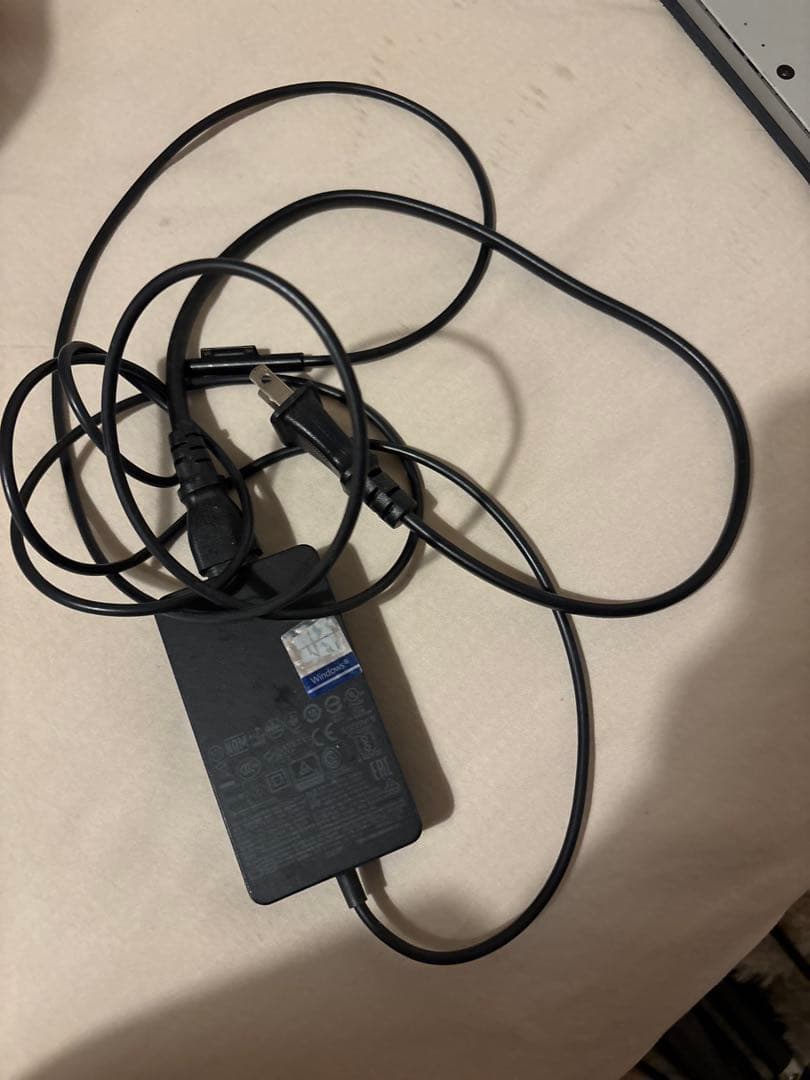 Surface Pro 第5世代 i5-7300U 8GB SSD256GB