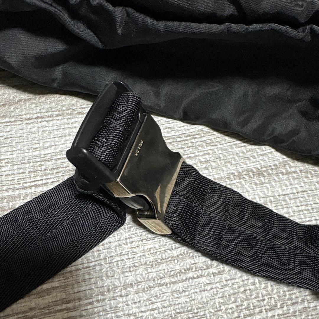 ま*ん様 プラダ　ウエストポーチ