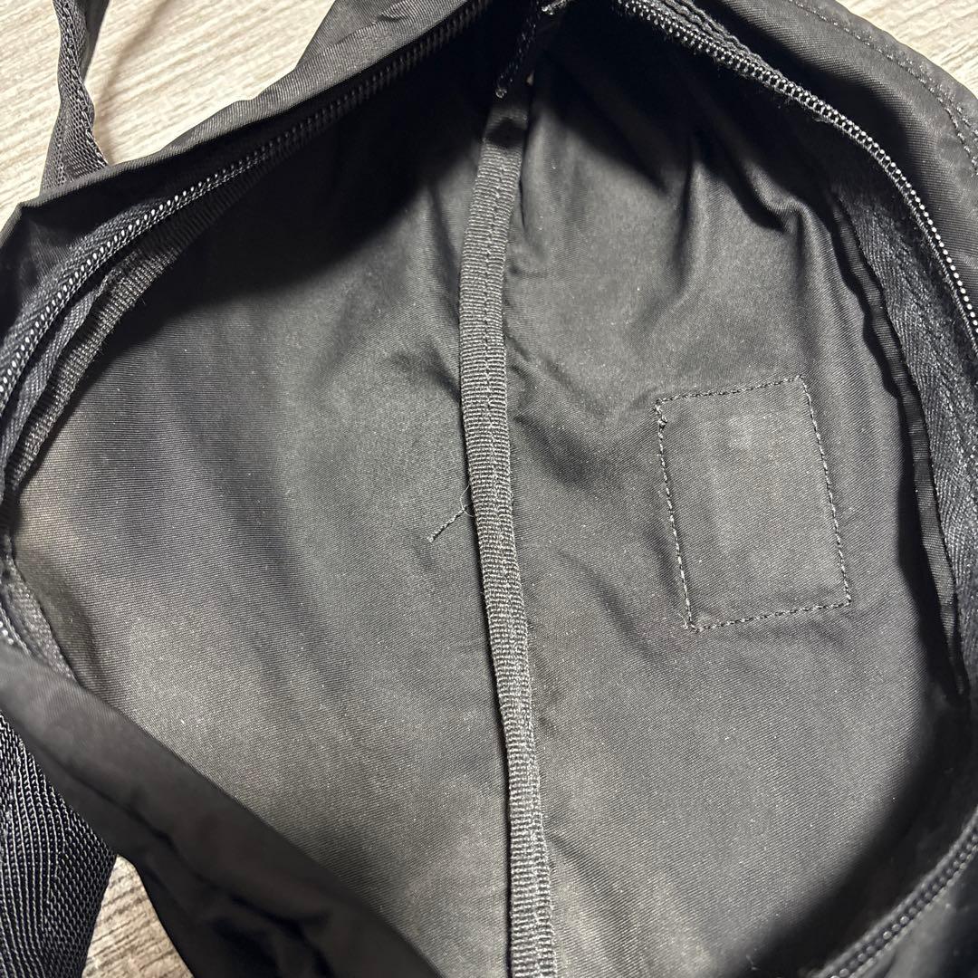 ま*ん様 プラダ　ウエストポーチ