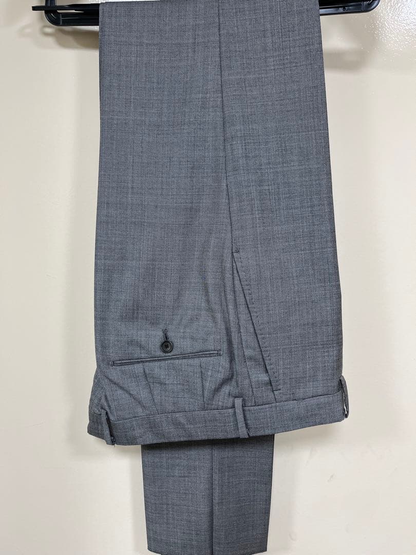 大特価　未使用エディフィス　ミディアムグレーサイズ50スーツ