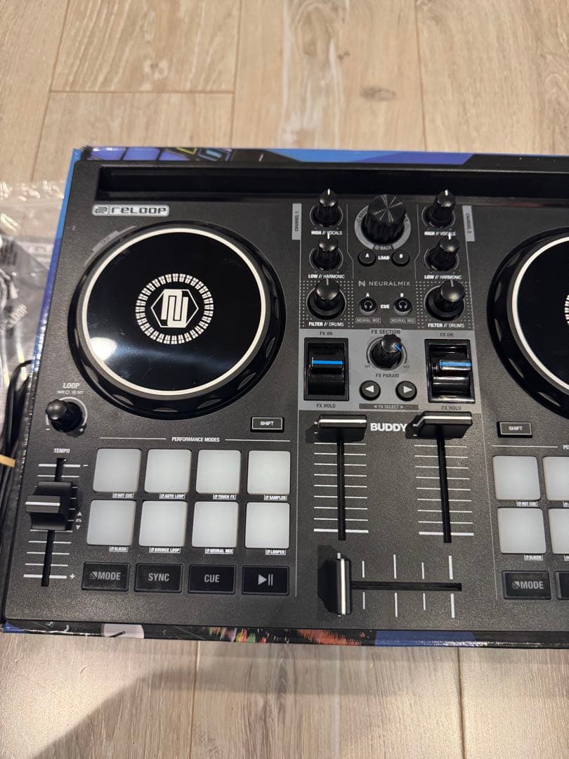 ふぁぶreloop BUDDY DJコントローラー　オーディオケーブル付き