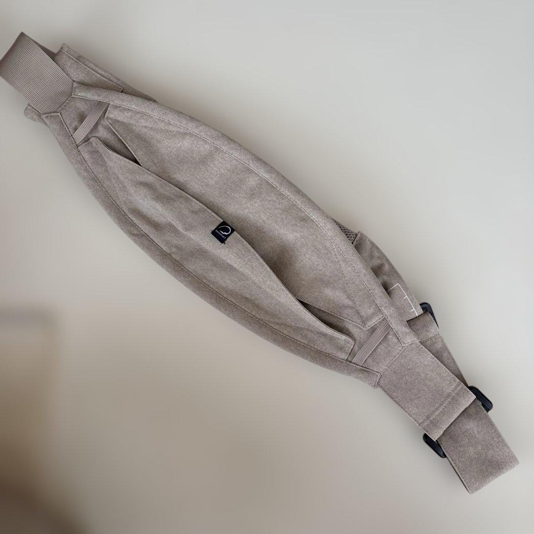 ほぼ新品　グスケット365抱っこ紐Plus ベージュ