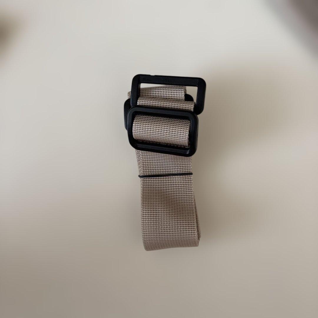 ほぼ新品　グスケット365抱っこ紐Plus ベージュ