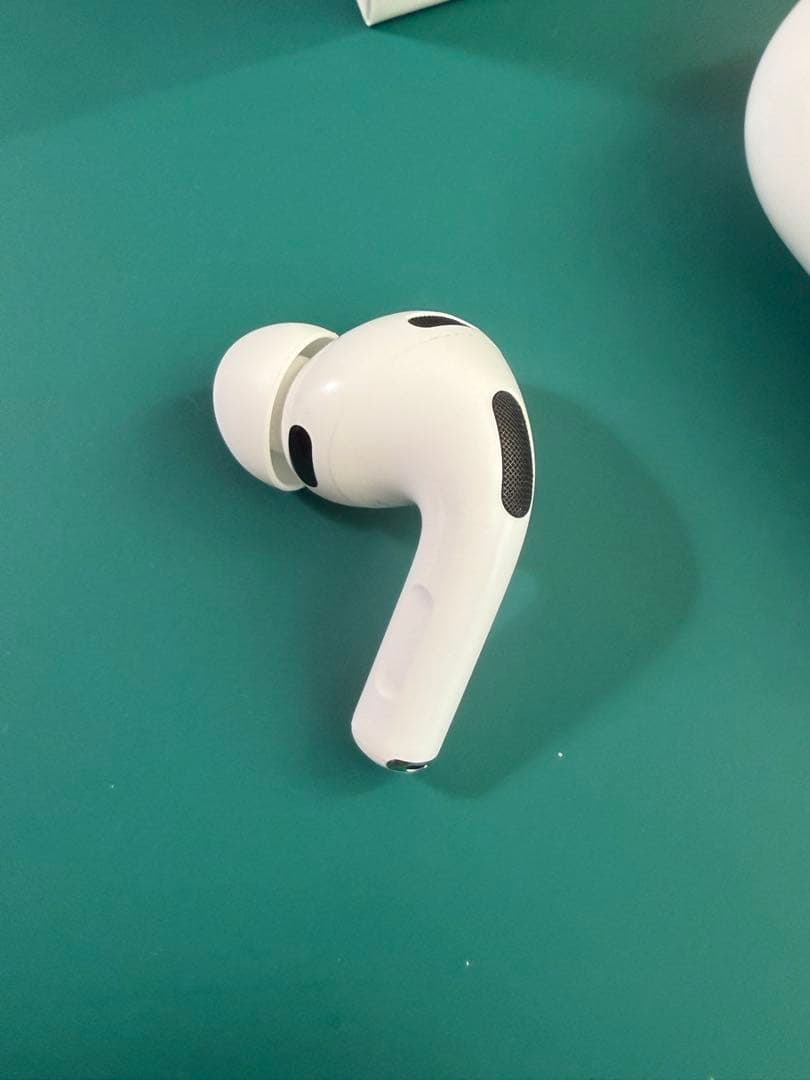 美品 AirPods Pro3 左のみ 右側紛失 片方 最新モデル